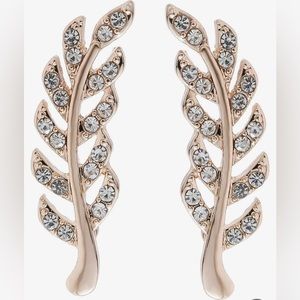 🐣🐣 10/$65 I ACCEPT OFFERS  🛍🥰🙂